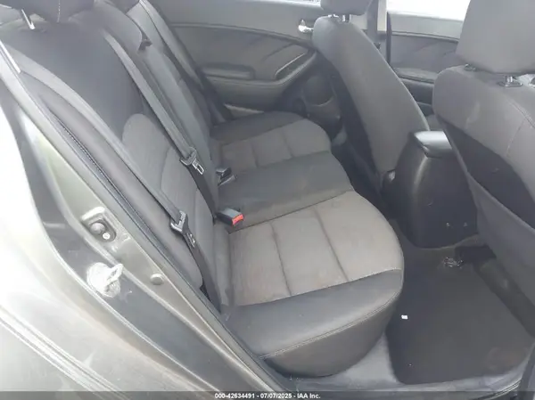 KNAFX4A60G5470541 2016 KIA FORTE - Image 8