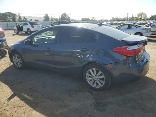 KNAFX4A60G5507183 2016 KIA FORTE - Image 2