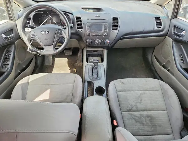 KNAFX4A60G5508477 2016 KIA FORTE - Image 8