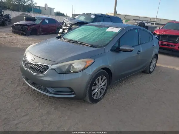 KNAFX4A60G5508821 2016 KIA FORTE - Image 2