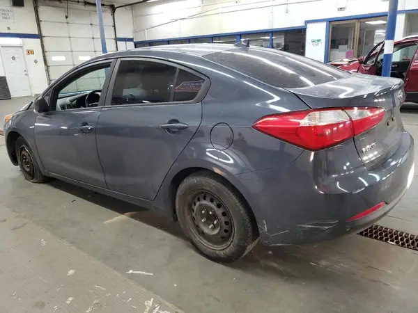 KNAFX4A60G5510771 2016 KIA FORTE - Image 2