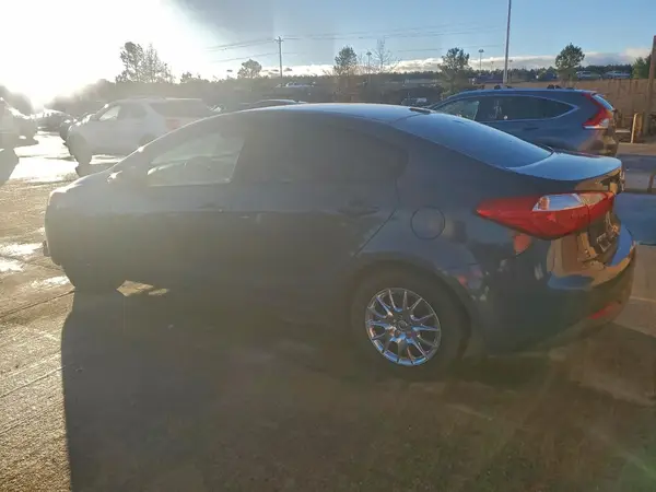 KNAFX4A60G5516627 2016 KIA FORTE - Image 2