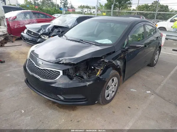 KNAFX4A60G5520113 2016 KIA FORTE - Image 2