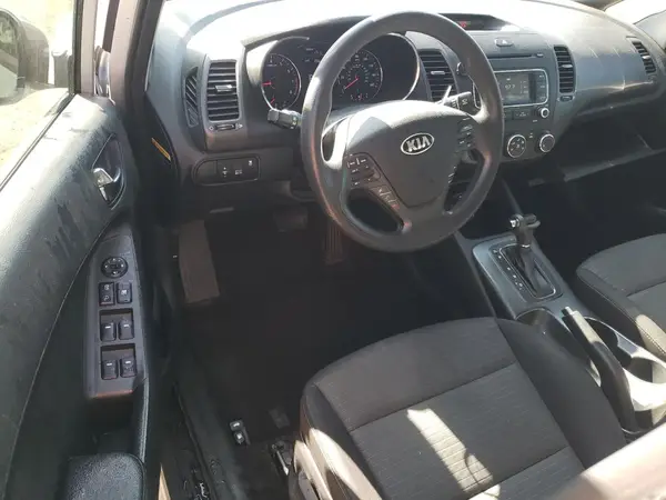 KNAFX4A60G5532617 2016 KIA FORTE - Image 8
