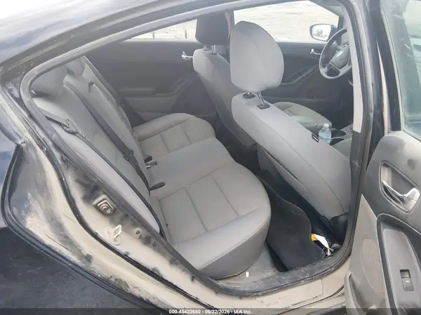 KNAFX4A60G5533556 2016 KIA FORTE - Image 8