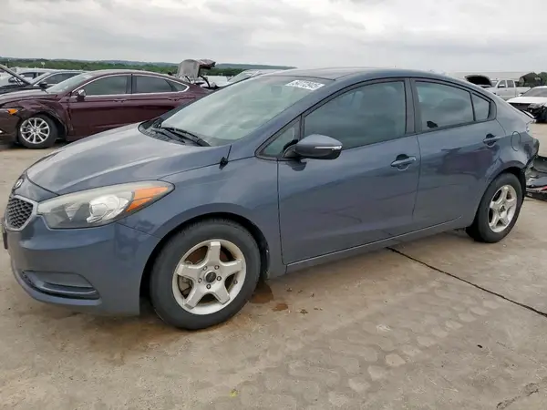 KNAFX4A60G5537428 2016 KIA FORTE - Image 1