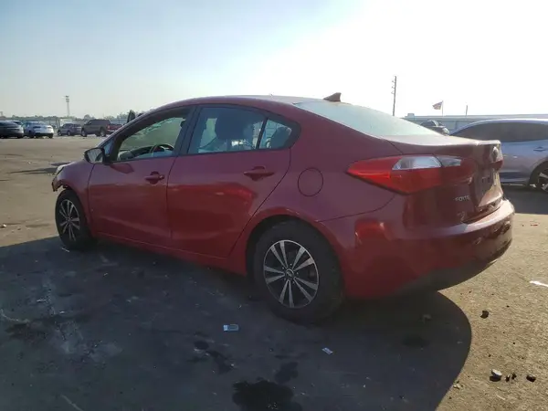 KNAFX4A60G5537526 2016 KIA FORTE - Image 2