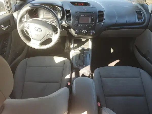 KNAFX4A60G5542712 2016 KIA FORTE - Image 8