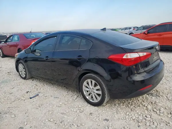 KNAFX4A60G5551443 2016 KIA FORTE - Image 2