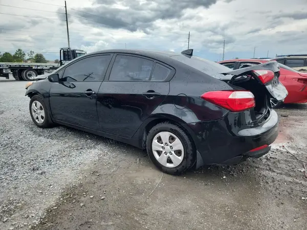 KNAFX4A60G5551605 2016 KIA FORTE - Image 2