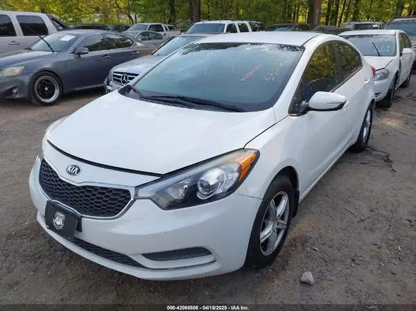 KNAFX4A60G5552205 2016 KIA FORTE - Image 2