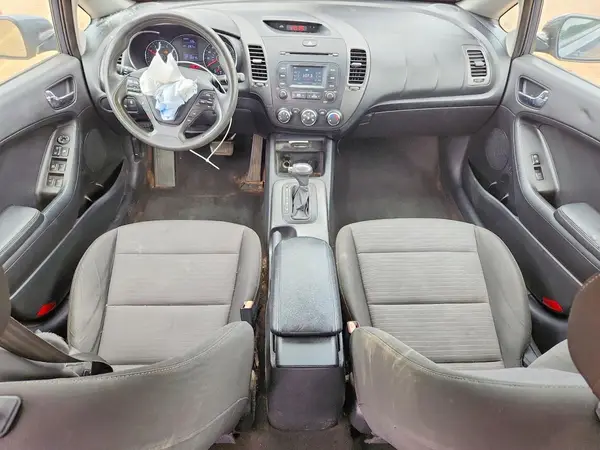 KNAFX4A60G5553967 2016 KIA FORTE - Image 8