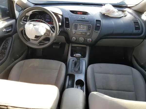 KNAFX4A60G5554827 2016 KIA FORTE - Image 8