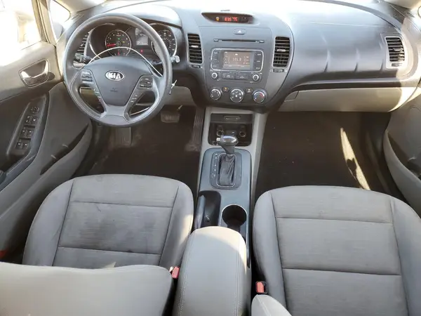 KNAFX4A60G5558196 2016 KIA FORTE - Image 8