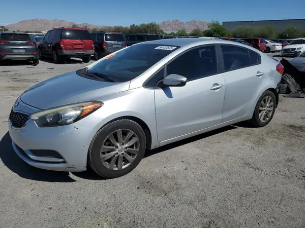 KNAFX4A60G5558442 2016 KIA FORTE - Image 1
