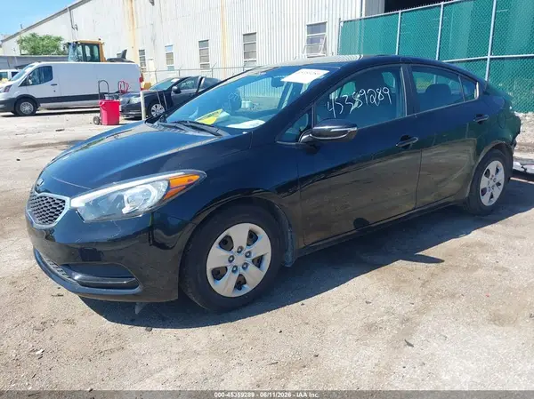 KNAFX4A60G5574432 2016 KIA FORTE - Image 2
