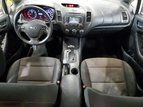 KNAFX4A60G5575306 2016 KIA FORTE - Image 8