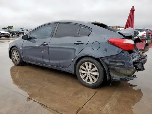 KNAFX4A60G5608093 2016 KIA FORTE - Image 2
