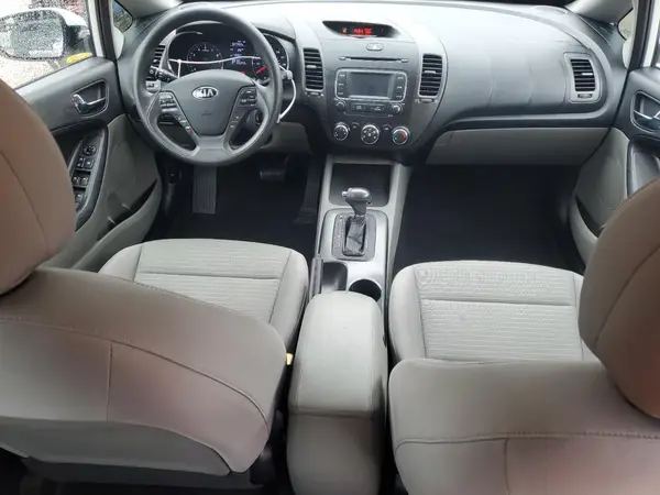 KNAFX4A61G5443395 2016 KIA FORTE - Image 8