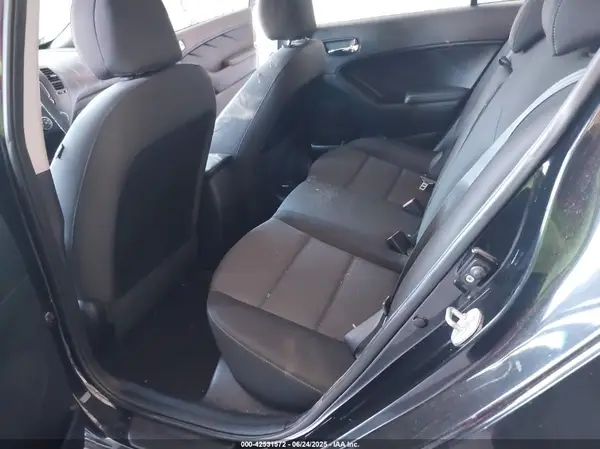 KNAFX4A61G5446314 2016 KIA FORTE - Image 8