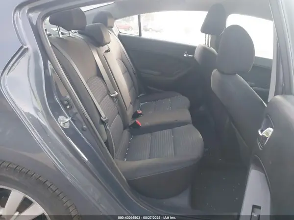 KNAFX4A61G5454025 2016 KIA FORTE - Image 8