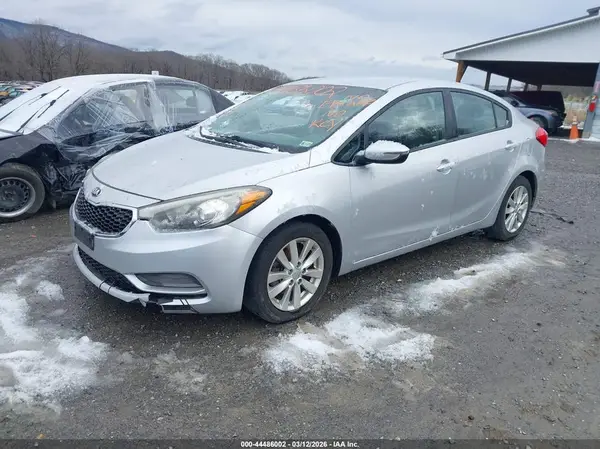KNAFX4A61G5460813 2016 KIA FORTE - Image 2