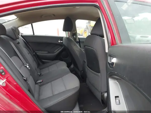 KNAFX4A61G5479622 2016 KIA FORTE - Image 8