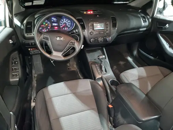 KNAFX4A61G5501568 2016 KIA FORTE - Image 8