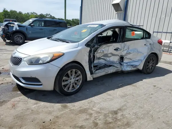 KNAFX4A61G5503238 2016 KIA FORTE - Image 1