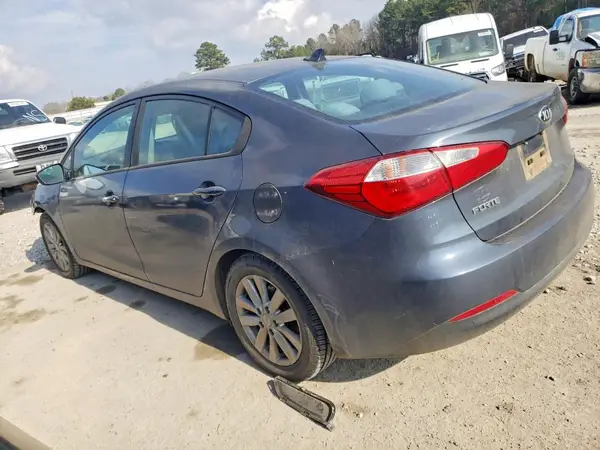 KNAFX4A61G5503594 2016 KIA FORTE - Image 2