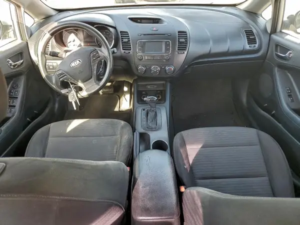 KNAFX4A61G5506186 2016 KIA FORTE - Image 8