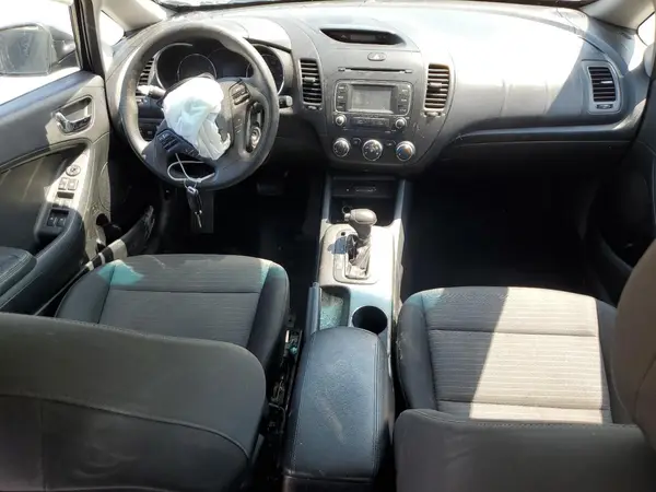 KNAFX4A61G5506950 2016 KIA FORTE - Image 8