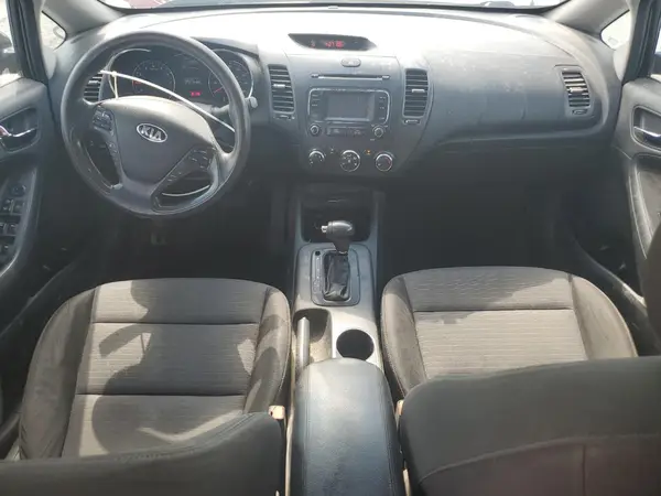 KNAFX4A61G5517169 2016 KIA FORTE - Image 8