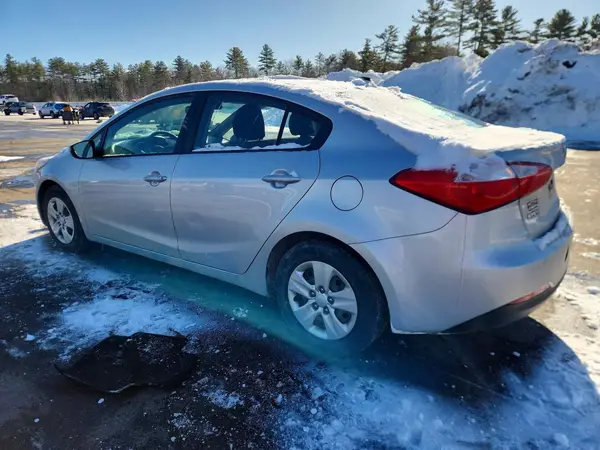 KNAFX4A61G5523165 2016 KIA FORTE - Image 2