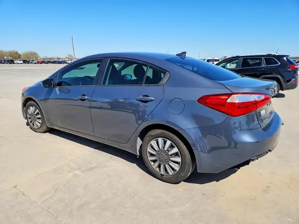 KNAFX4A61G5537471 2016 KIA FORTE - Image 2