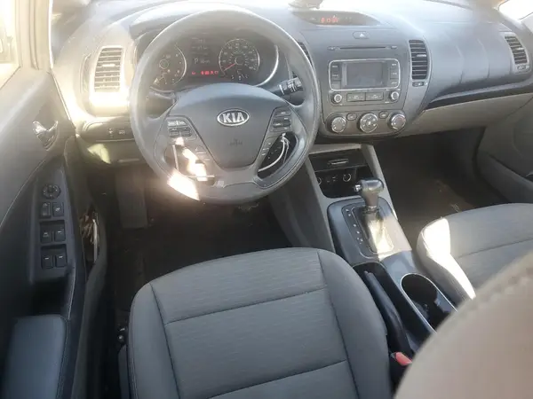 KNAFX4A61G5541410 2016 KIA FORTE - Image 8