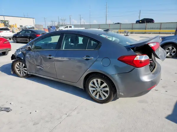 KNAFX4A61G5541634 2016 KIA FORTE - Image 2