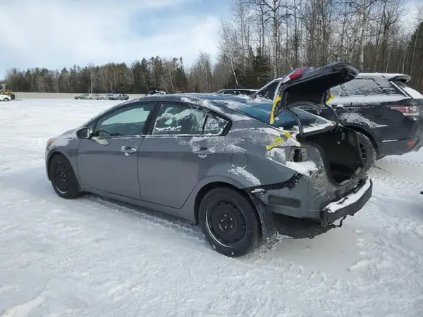 KNAFX4A61G5547174 2016 KIA FORTE - Image 2