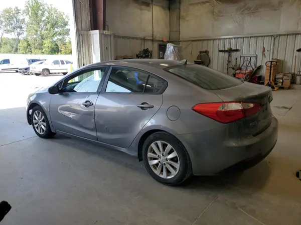 KNAFX4A61G5570809 2016 KIA FORTE - Image 2
