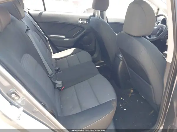 KNAFX4A61G5573130 2016 KIA FORTE - Image 8