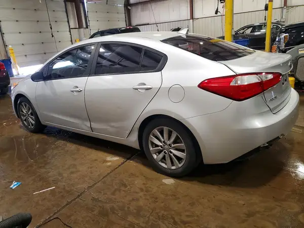 KNAFX4A61G5576044 2016 KIA FORTE - Image 2