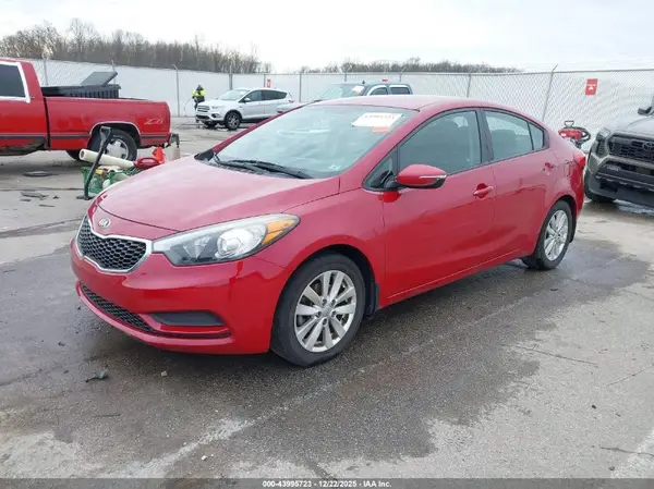 KNAFX4A61G5577470 2016 KIA FORTE - Image 2