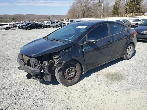KNAFX4A61G5592793 2016 KIA FORTE - Image 1