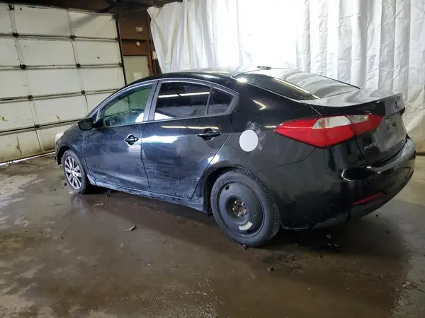 KNAFX4A61G5595693 2016 KIA FORTE - Image 2