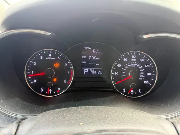 KNAFX4A61G5604960 2016 KIA FORTE - Image 8