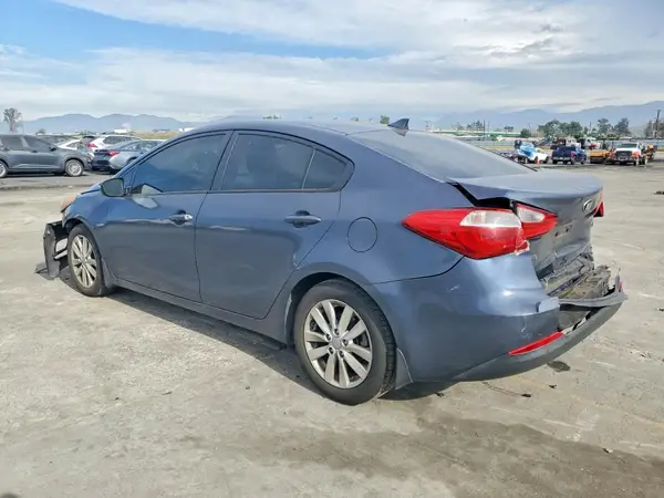 KNAFX4A62G5451537 2016 KIA FORTE - Image 2