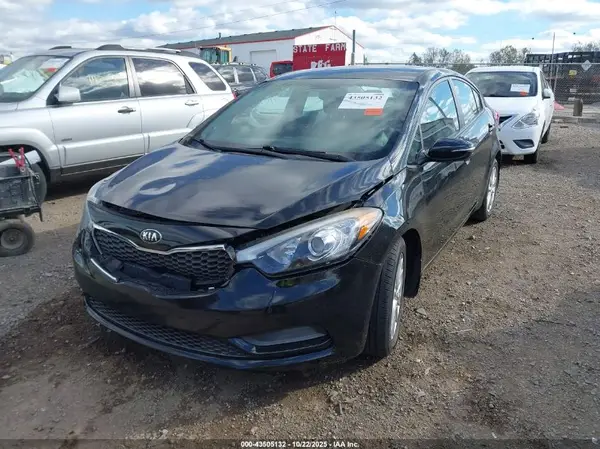 KNAFX4A62G5476681 2016 KIA FORTE - Image 2