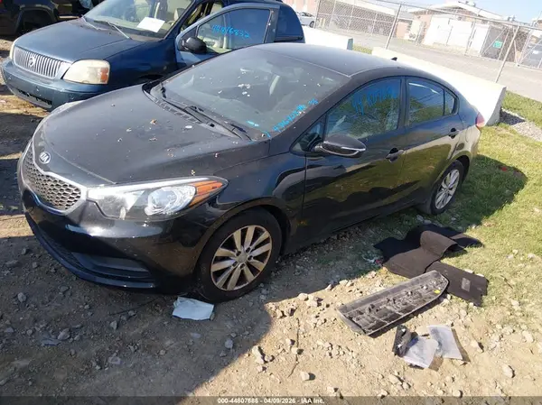 KNAFX4A62G5476728 2016 KIA FORTE - Image 2