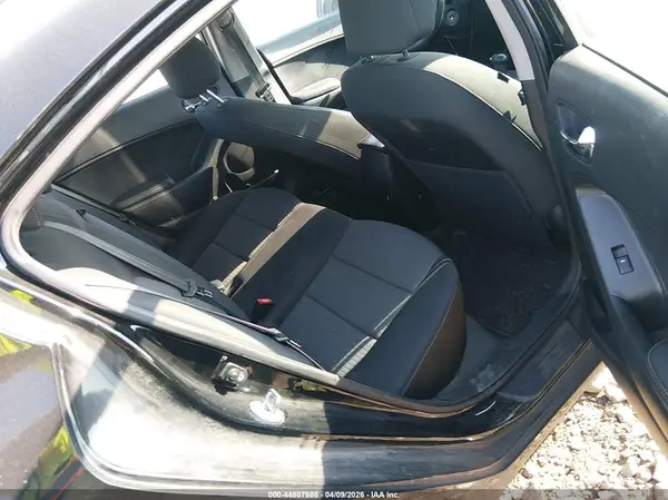 KNAFX4A62G5476728 2016 KIA FORTE - Image 8