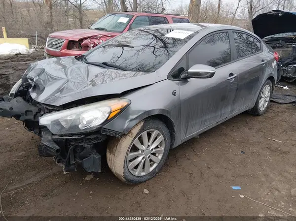 KNAFX4A62G5479631 2016 KIA FORTE - Image 2
